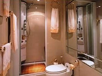 Stella of the North - Guest Bathroom.jpg