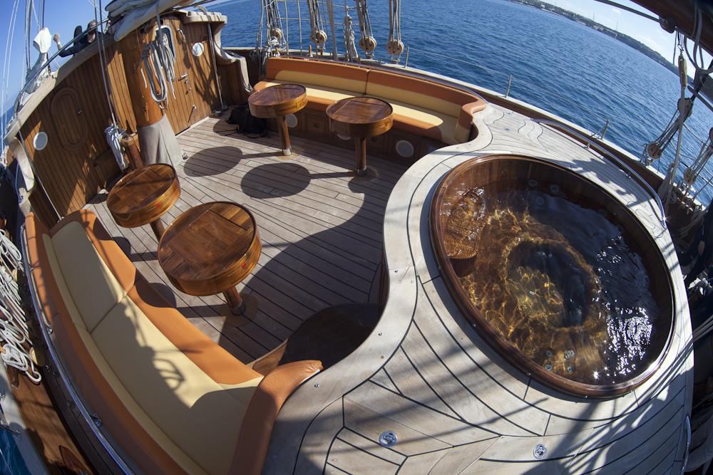 Stereden Ann Esperanz -    On Deck Spa Pool.jpg