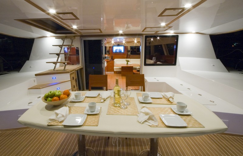 Sunreef 62 BLAZE II  -  Aft Deck Al Fresco Dining.jpg