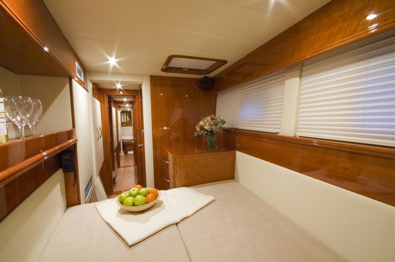 Sunreef 62 BLAZE II  -  Guest Cabin 4.jpg