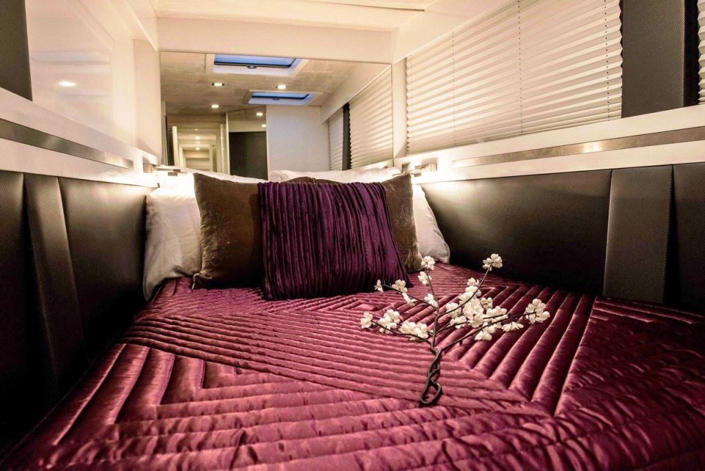 Sunreef 62 Cat FIREFLY -  Guest Cabin 3.jpg