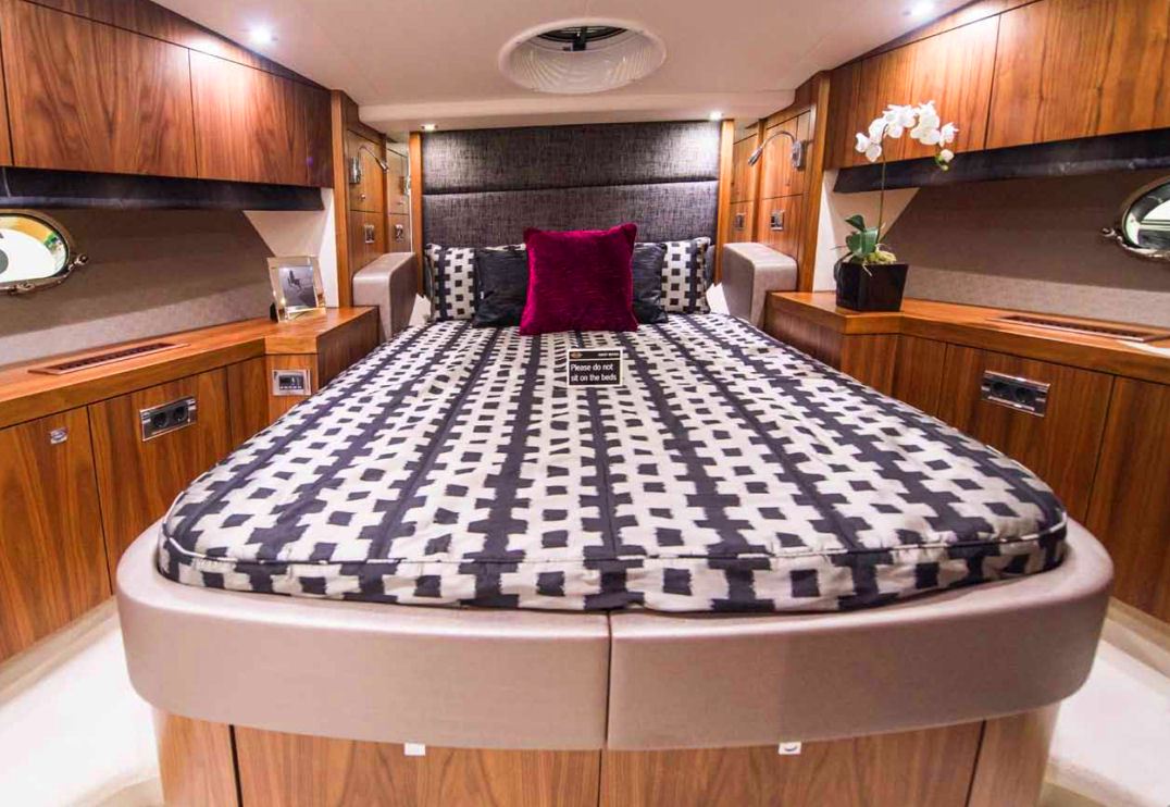 Sunseeker Yacht FAB 2 -  VIP Cabin.jpg