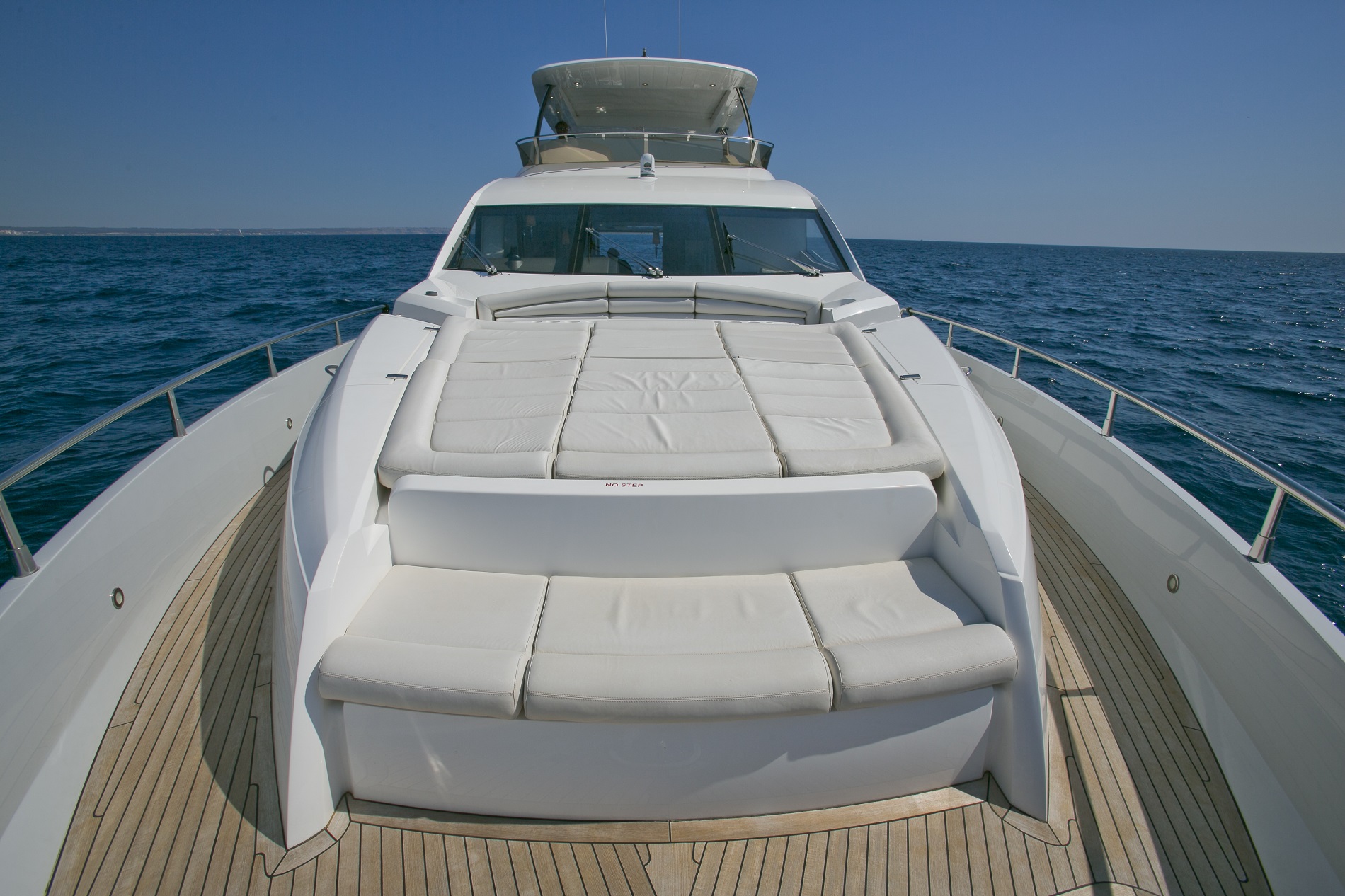 Sunseeker yacht 73M - Foredeck sunpads.jpg