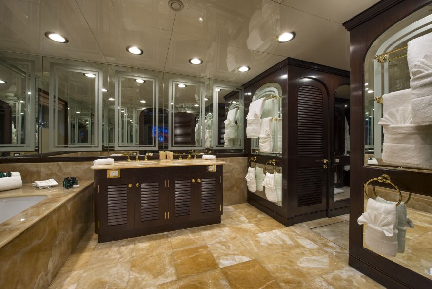 Super yacht THE WELLESLEY - VIP ensuite.jpg
