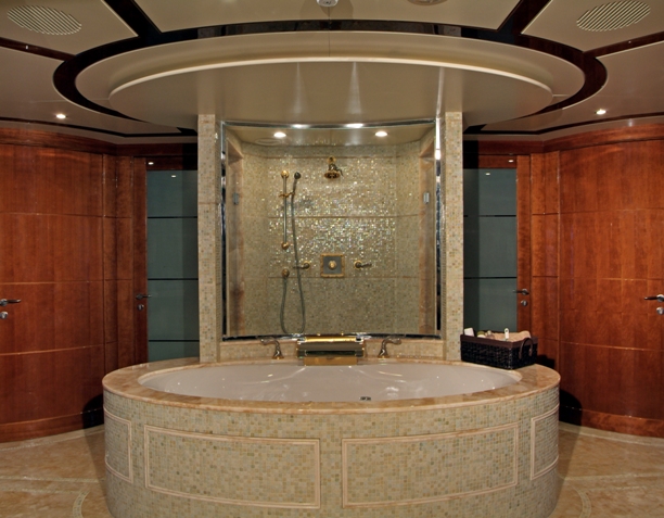 TUSCAN SUN Ensuite Spa Pool.jpg