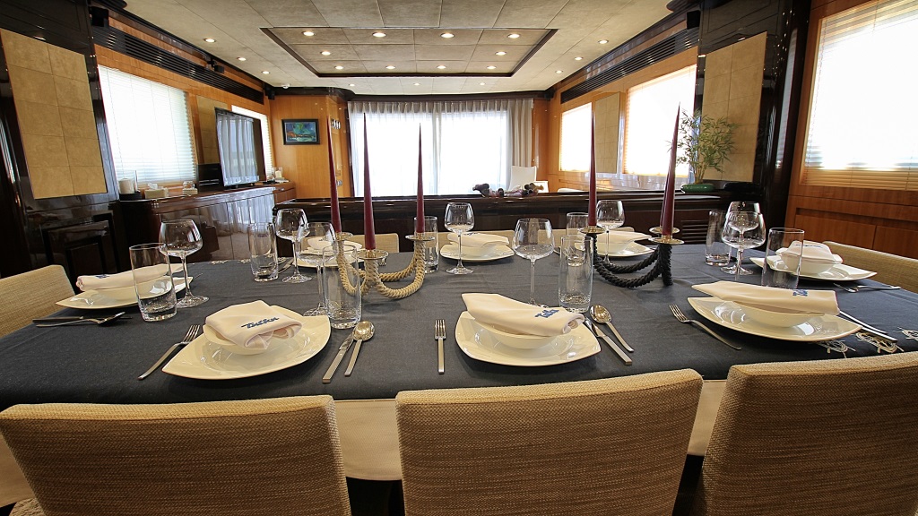 TUTKU - Formal dining.jpg