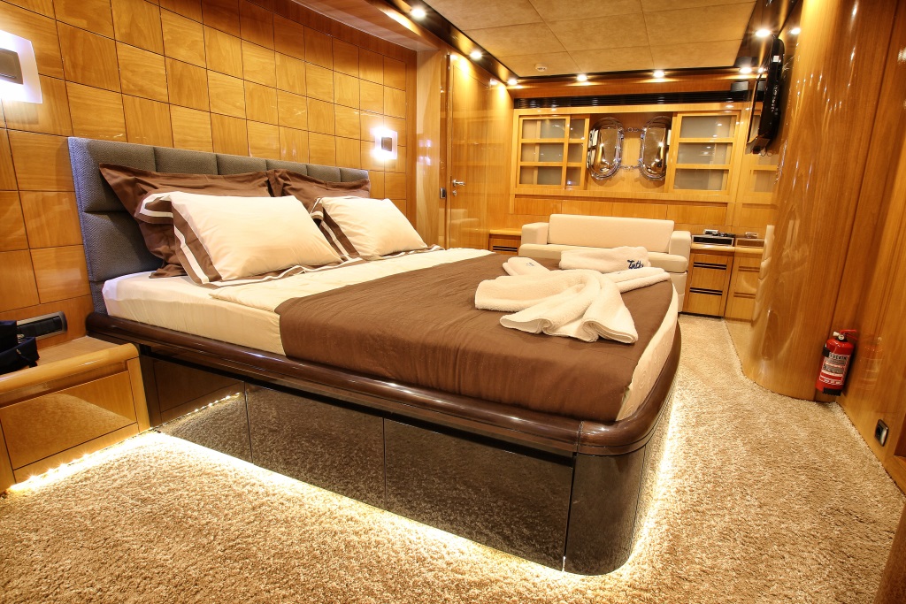 TUTKU - Guest cabin.jpg
