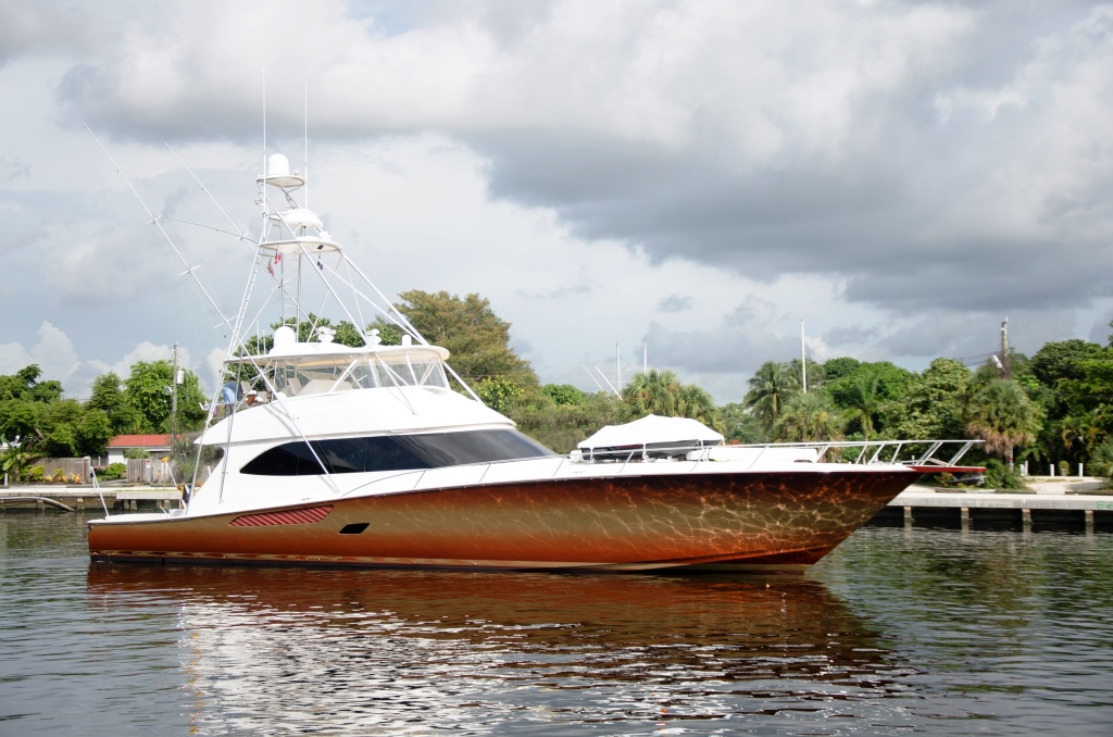 Viking motor yacht MUSTANG SALLY - Main.jpg