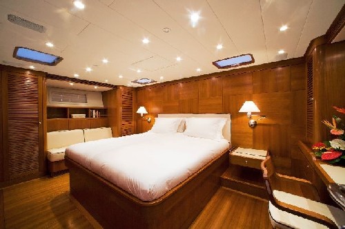 Virago - Master Cabin.jpg