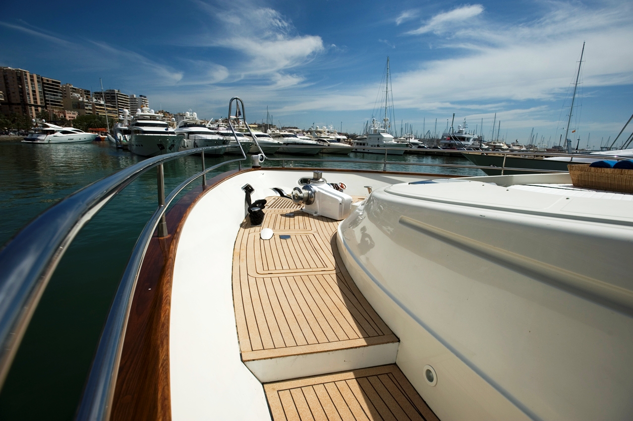 White Fang -  Port side walkway.jpg