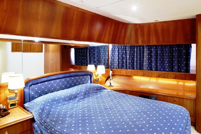 YIALOUSA -  VIP Cabin.jpg