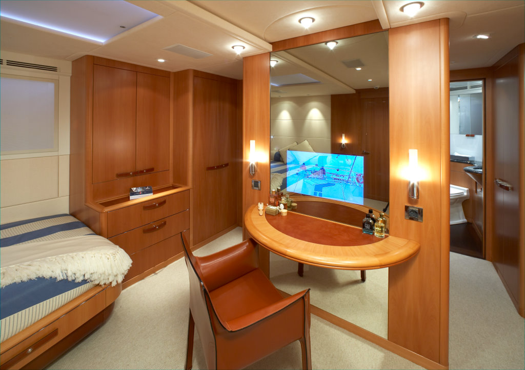 YII - Master Cabin 2.jpg