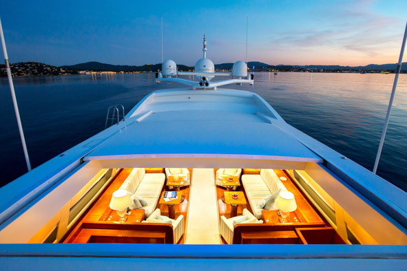 Yacht  KIDI ONE - Retractable roof.jpg