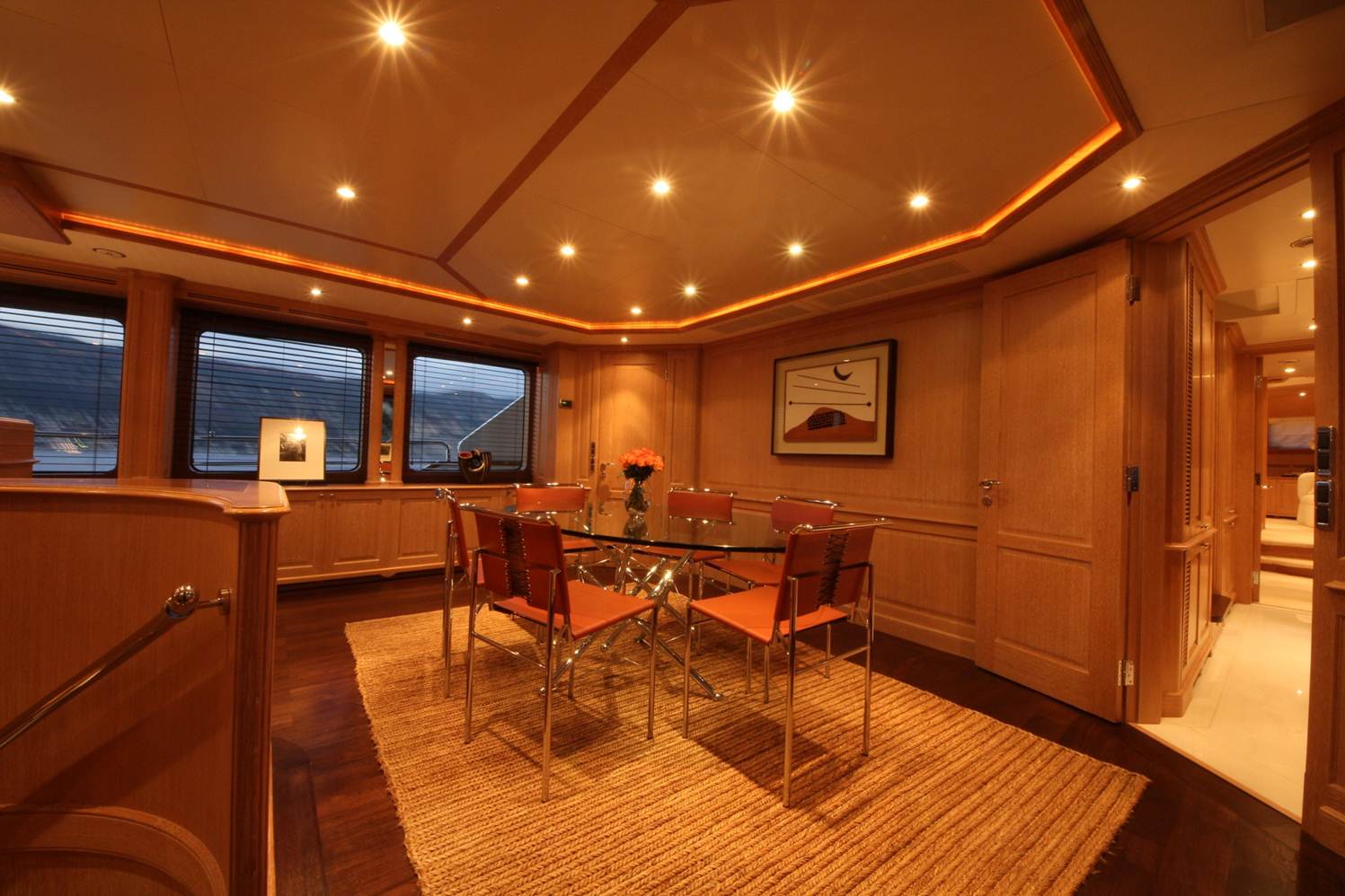 Yacht AFRICAN QUEEN -  Formal Dining.jpg