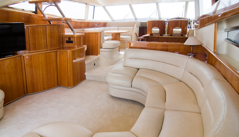Yacht AMMOS - Main Salon.jpg
