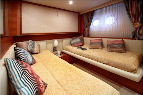 Yacht AMON -  Twin Cabin.jpg