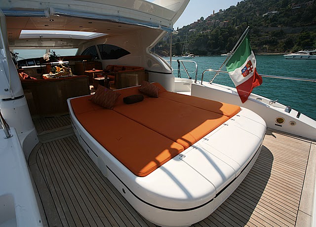 Yacht ASPRA 38 -  Aft Deck Sunpads.jpg