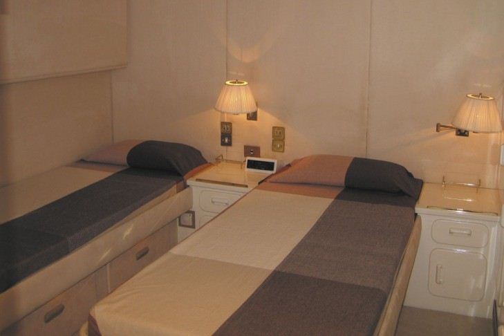 Yacht ATLANTIC ENDEAVOUR -  Twin Cabin.jpg