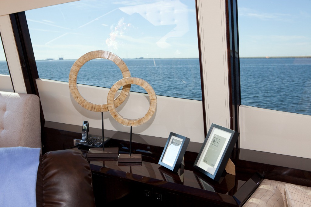 Yacht Algorythm - Master Decor.jpg