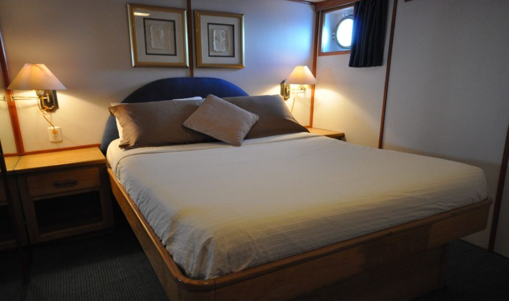 Yacht BELUGA -  Double Cabin.jpg