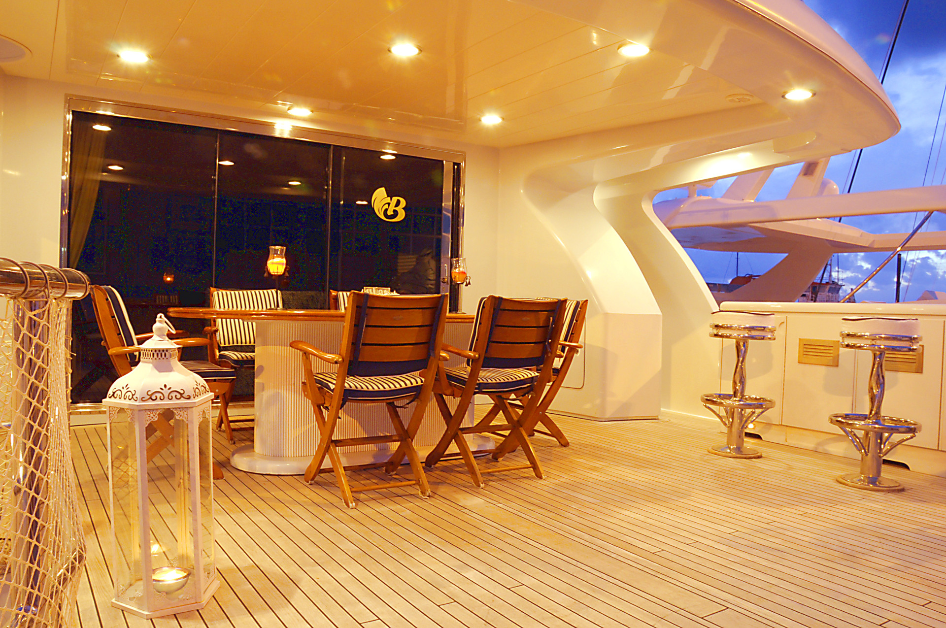 Yacht BENDYCTA - Bridge Deck Dining.jpg