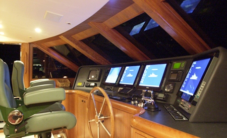 Yacht BESAME -  Pilothouse.jpg