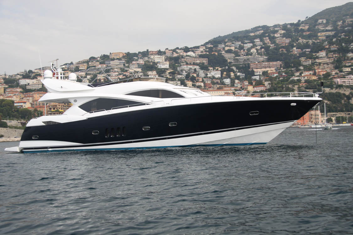 Yacht BLUE QUEST - Main.jpg