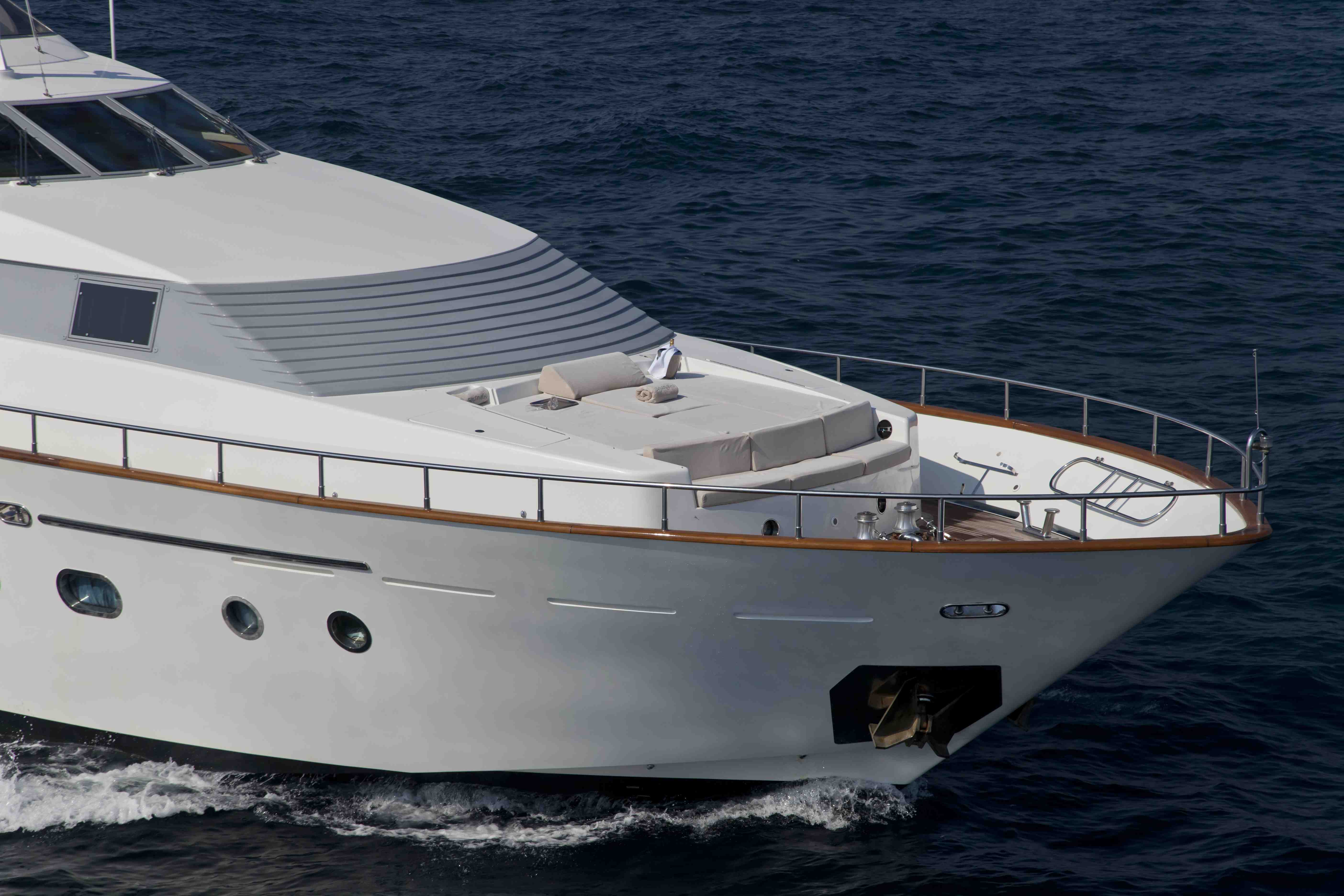 Yacht BOJANGLES -  Bow.jpg