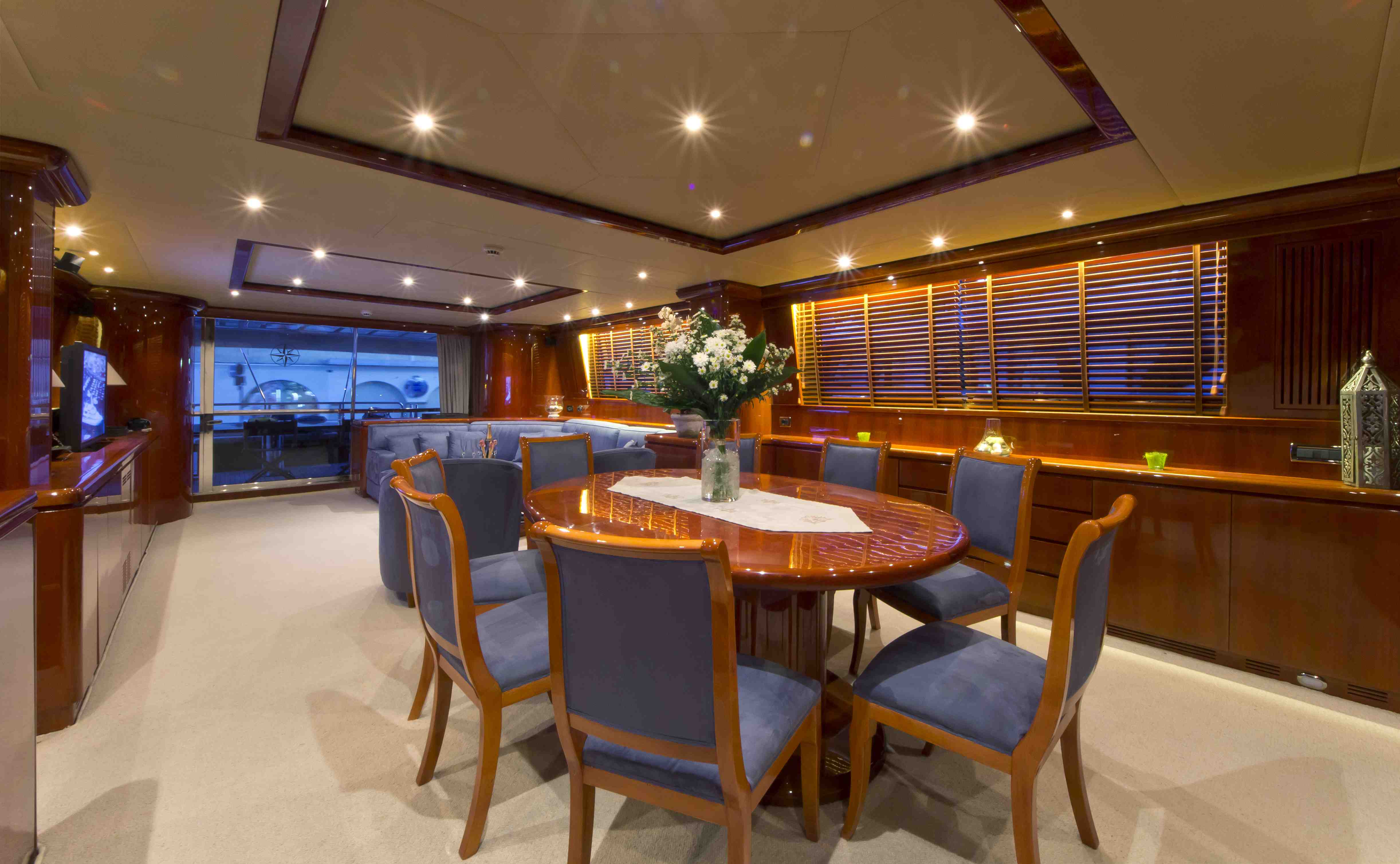 Yacht BOJANGLES -  Formal Dining.jpg