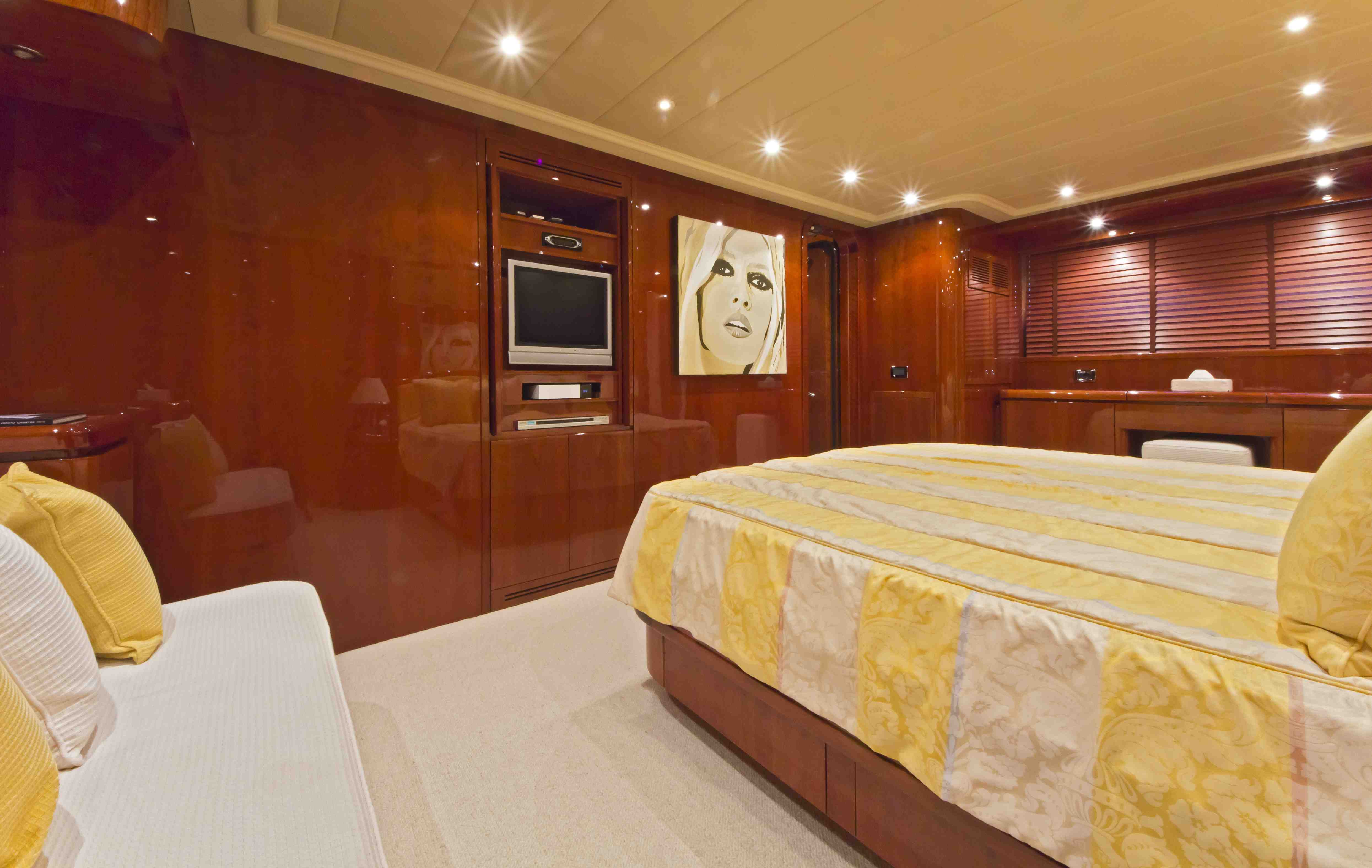 Yacht BOJANGLES -  Master Cabin 2.jpg