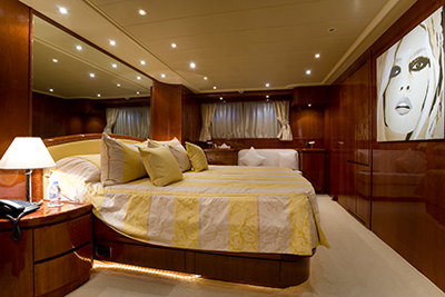 Yacht BOJANGLES -  Master Cabin.jpg