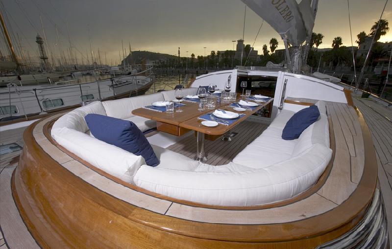 Yacht BOLERO -  Center Cockpit.jpg