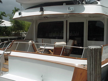 Yacht CAPTIVATOR - Aft Deck.jpg