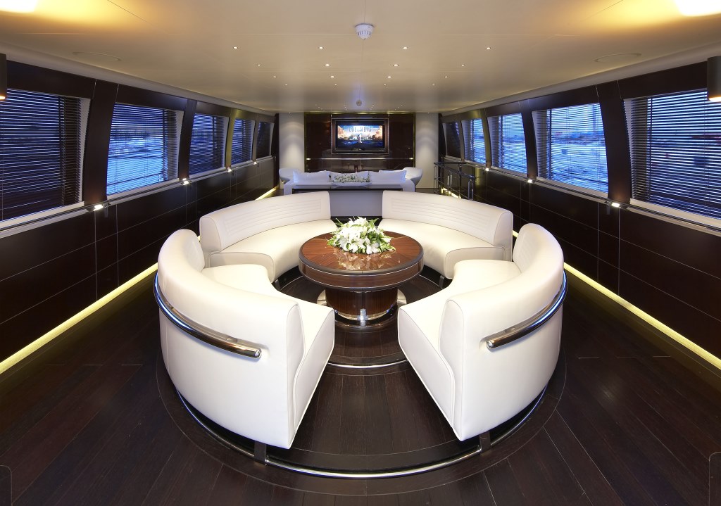 Yacht CYRUS ONE -  Salon Dining.jpg