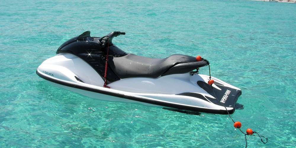 Yacht DELHIA -  Jet Ski.jpg