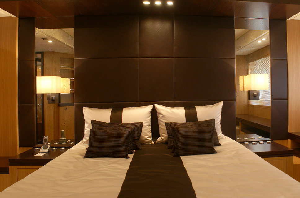 Yacht EOL B -  Master Cabin 2.jpg