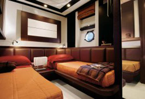 Yacht GISSY -  Twin Cabin.jpg