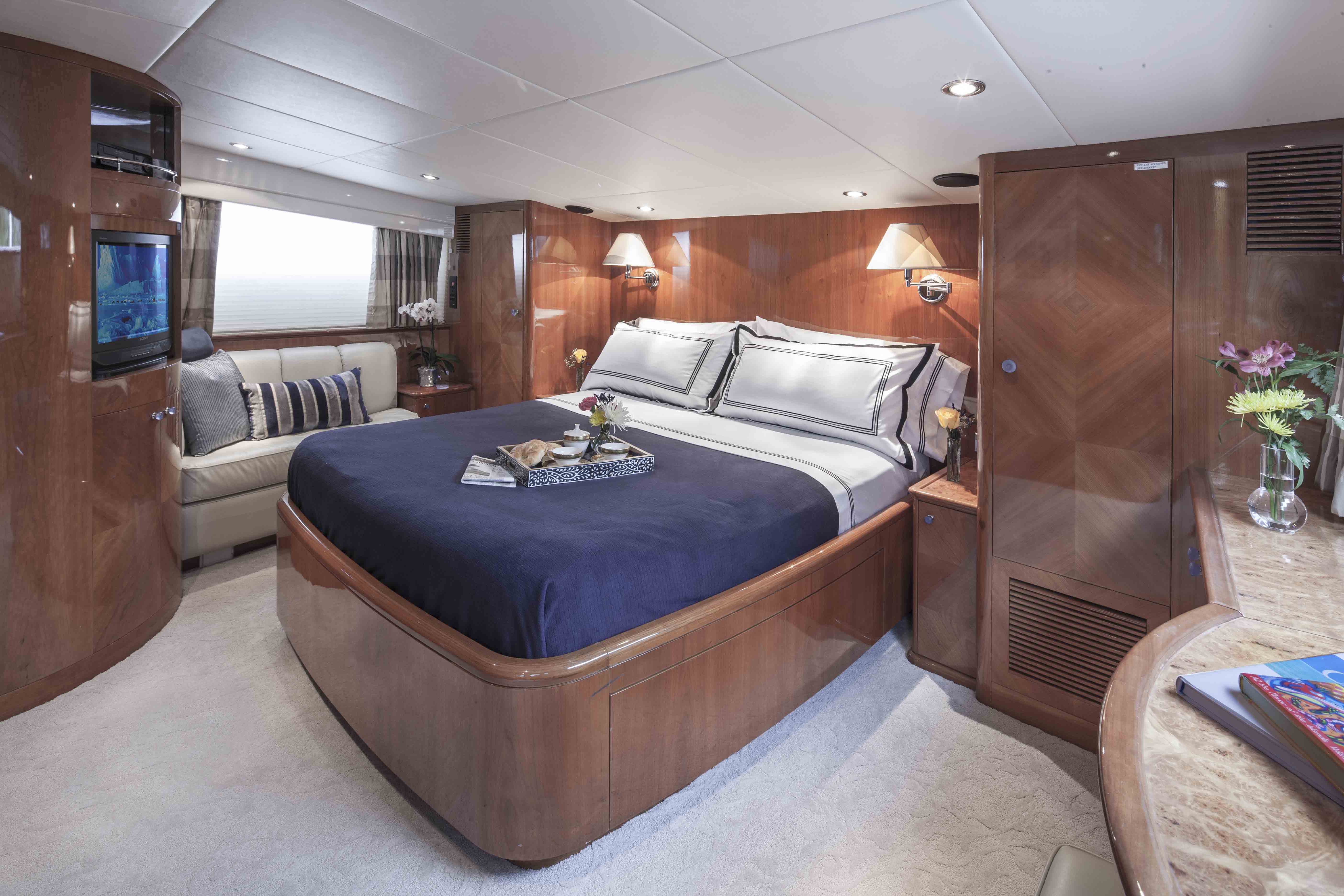 Yacht GRAND BAROSSA - Master Cabin 2.jpg
