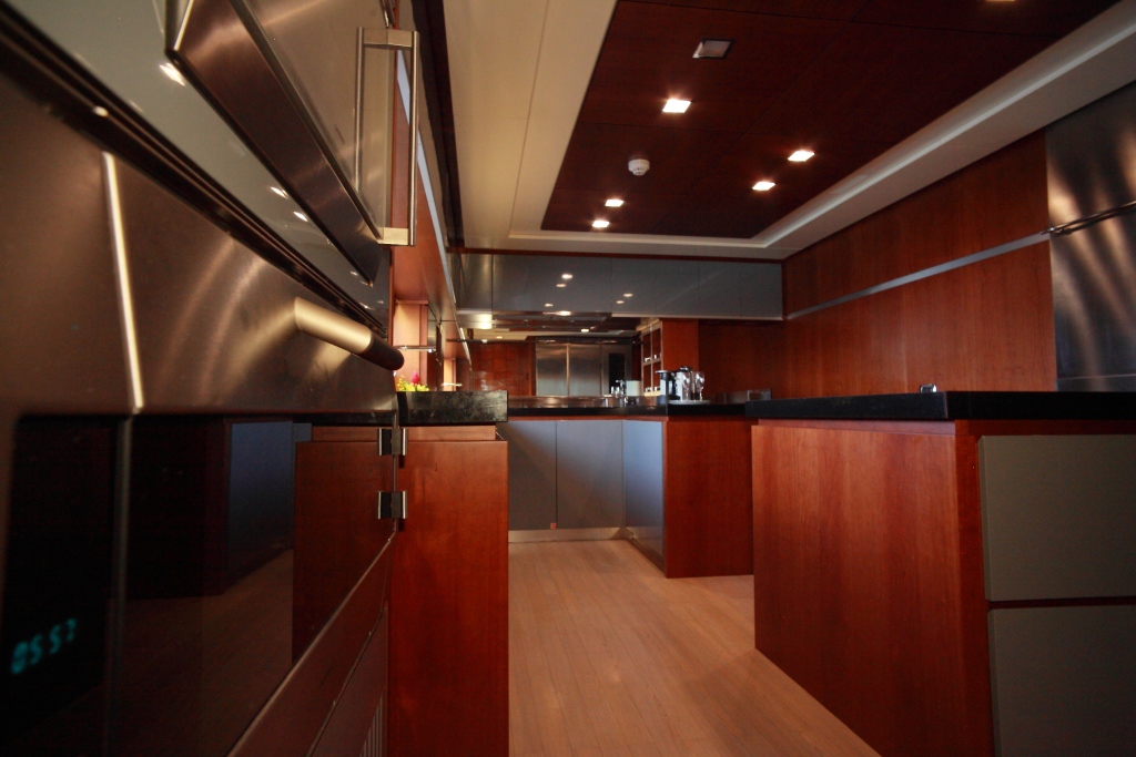 Yacht HYE SEAS II -  Galley.jpg
