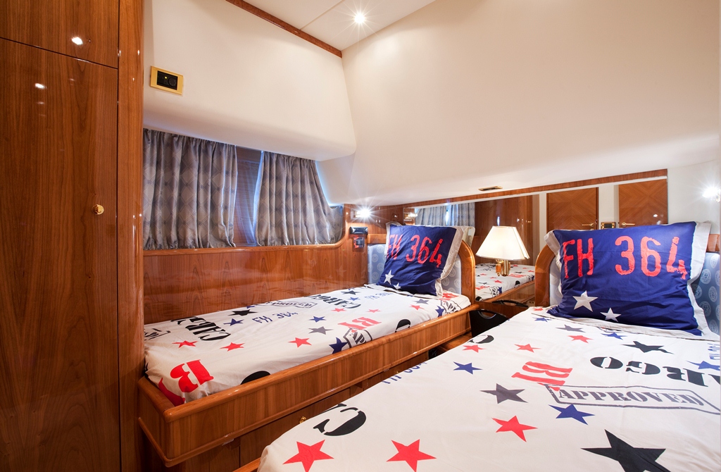 Yacht JINA 1 -  Twin Cabin.jpg