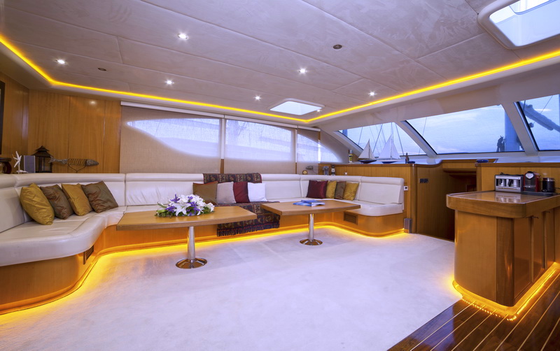 Yacht JUSTINIANO - 003.jpg