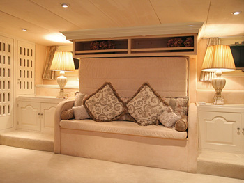 Yacht KAYANA -  Detail 2.jpg
