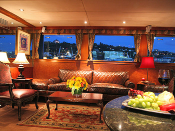 Yacht KAYANA -  Salon Seating.jpg