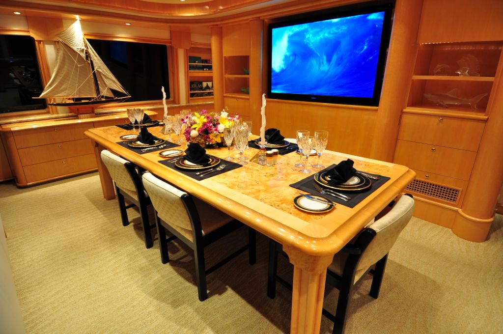 Yacht LADY DIANE II -  Formal Dining.jpg