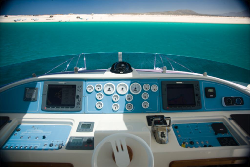 Yacht LEGEND AND SOUL -  Helm.jpg