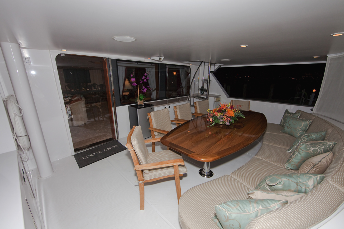 Yacht LOOSE ENDS -  Aft Deck Dining.jpg