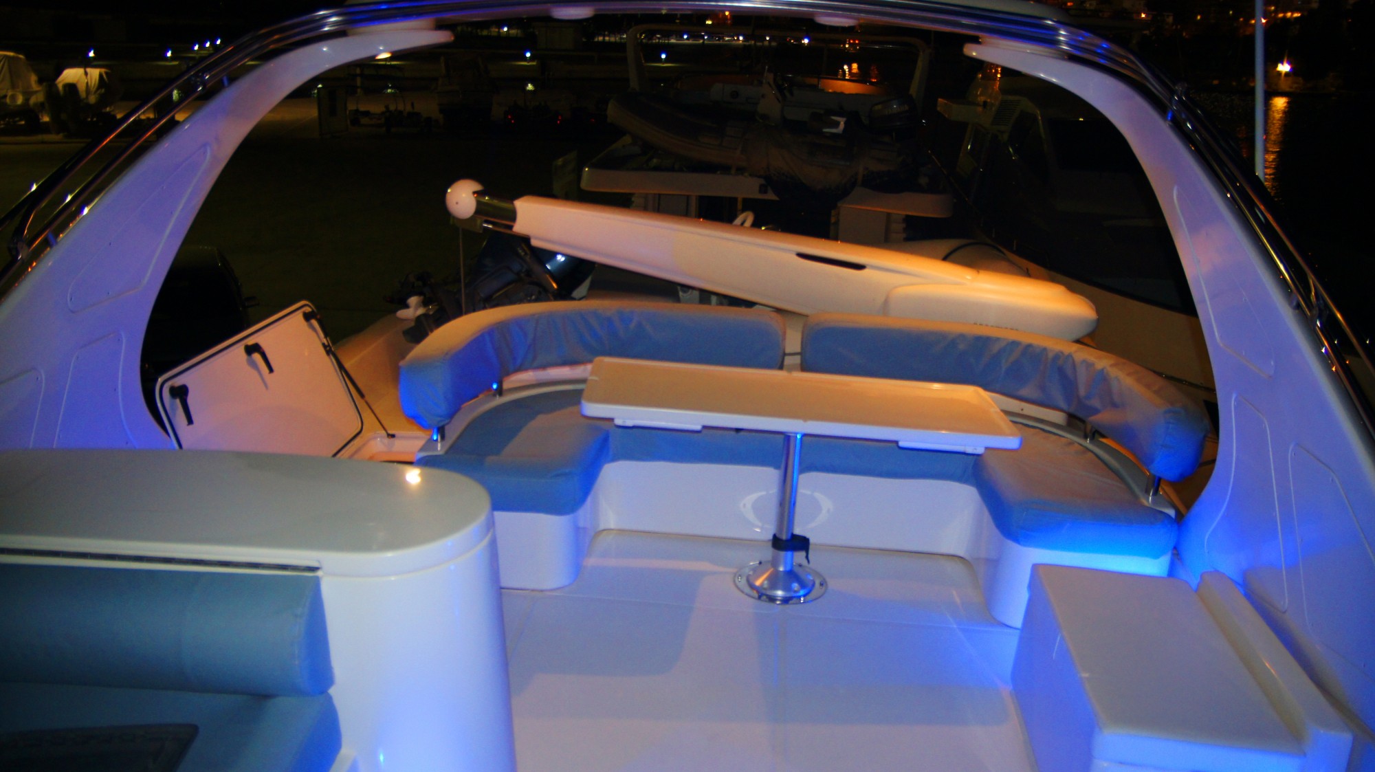 Yacht LUCIGNOLO -  Flybridge at night.jpg