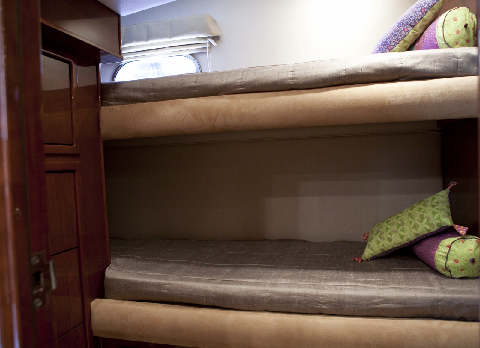 Yacht LUDI -  Twin Cabin 2.jpg