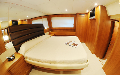 Yacht MARY FOR EVER -  VIP Cabin.jpg