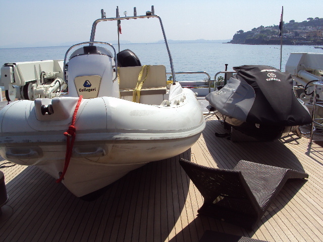 Yacht MASTIFF -  Tender on deck.jpg